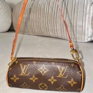 Authentic Louis Vuitton Monogram Papillon Pouch SK6566